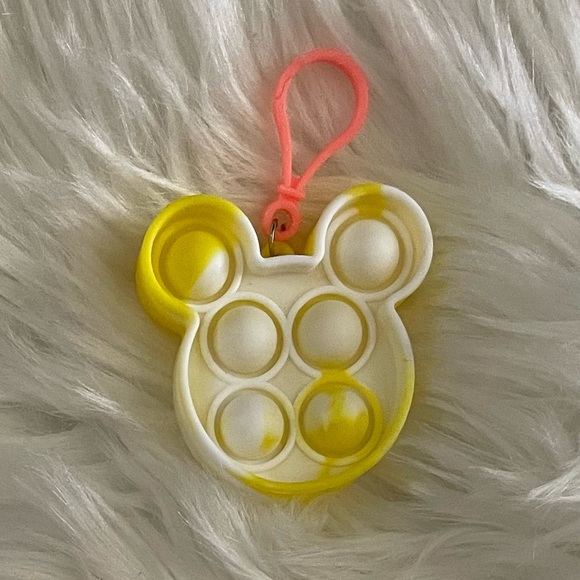 Mouse Pop Sensory Keychain Fidget - Picture 2 of 3